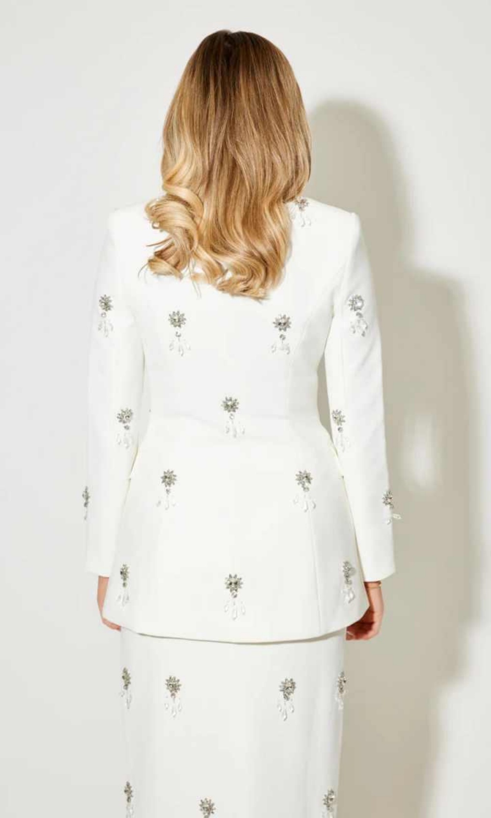 シックな女性用スーツ 2 ピース ブレザー スカート シング - Women Formal Wear With Skirt のレビューと価格